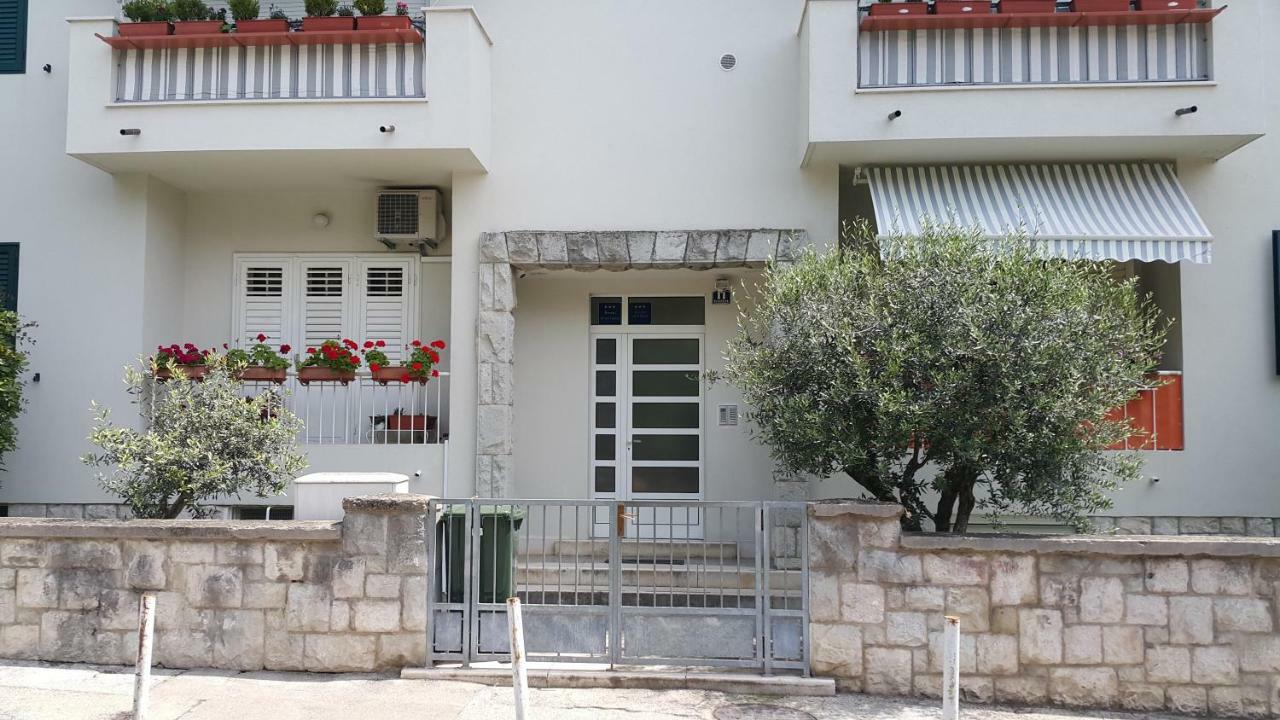 Apartments West Coast Split Exterior foto