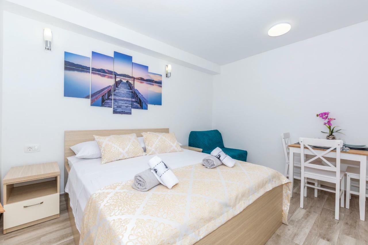 Apartments West Coast Split Exterior foto